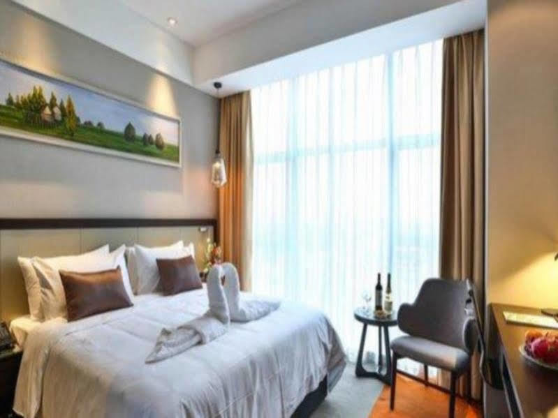 Ramada Encore Guanghan エクステリア 写真